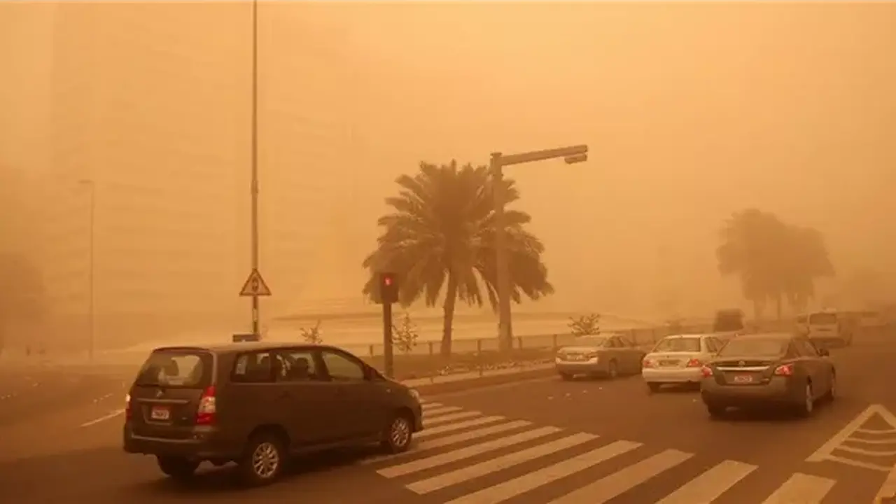 تحذير لـ 5 مناطق.. رياح نشطة وتقلبات جوية تضرب المحافظات خلال ساعات